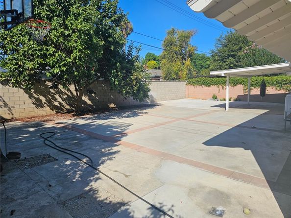 1043 W Orange Road, Santa Ana CA 92706