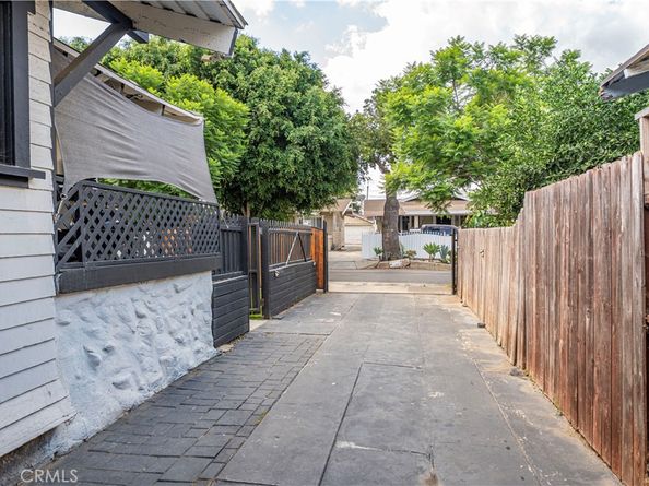 765 E 52nd Place, Los Angeles CA 90011