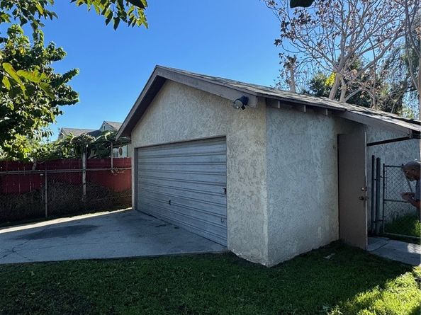 11200 11200 Stanford Ave, Los Angeles CA 90059