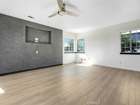 402 E 94th, Los Angeles CA 90003
