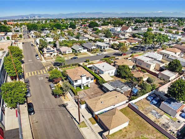 402 E 94th, Los Angeles CA 90003