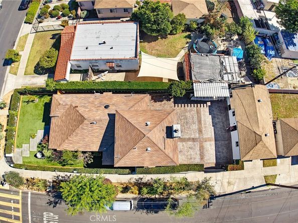 402 E 94th, Los Angeles CA 90003