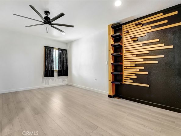 402 E 94th, Los Angeles CA 90003