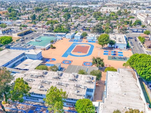7424 Bell Avenue, Los Angeles CA 90001