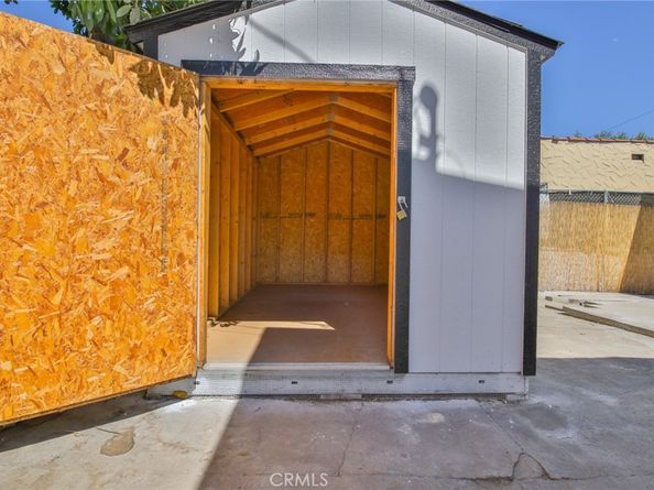 7424 Bell Avenue, Los Angeles CA 90001