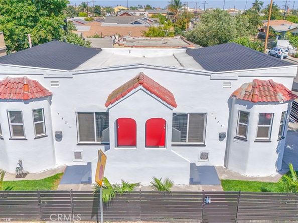 7424 Bell Avenue, Los Angeles CA 90001