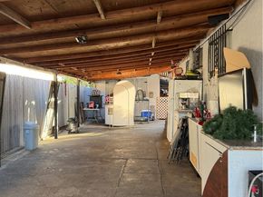 800 W 97th, Los Angeles CA 90044