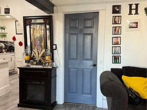 800 W 97th, Los Angeles CA 90044