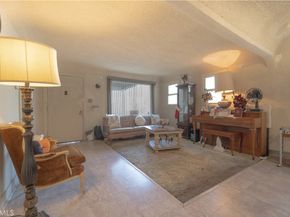 1706 W 65th Place, Los Angeles CA 90047