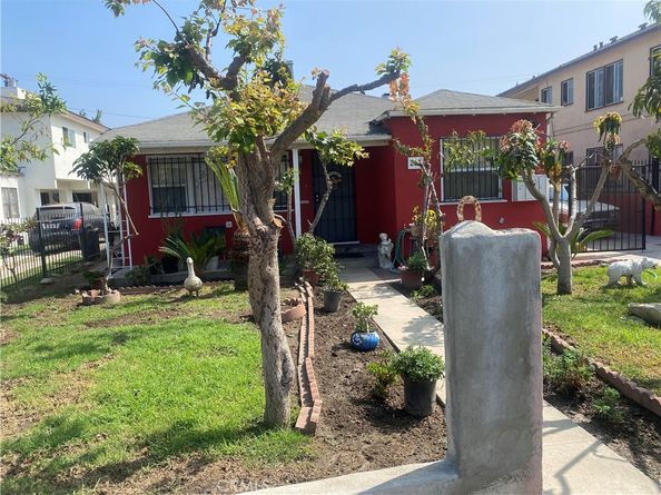 202 N Sloan Avenue, Compton CA 90221
