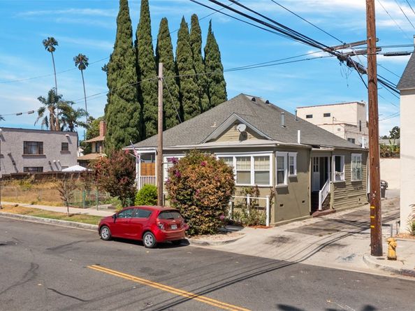 229 W 8th Street A, Long Beach CA 90813