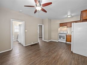 229 W 8th Street A, Long Beach CA 90813