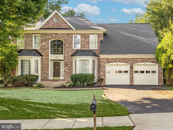 47202 Redbark Place, Sterling VA 20165