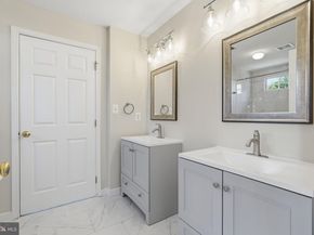 20638 Piney Branch Way, Sterling VA 20165