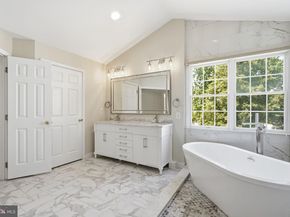 20638 Piney Branch Way, Sterling VA 20165