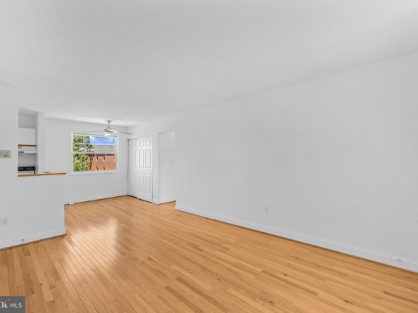 1630 W Abingdon Drive 302, Alexandria VA 22314