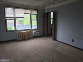 428 Ridge Road SE 305, Washington DC 20019