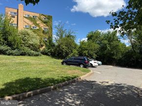 428 Ridge Road SE 305, Washington DC 20019