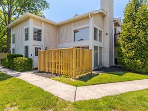 348 Green Meadow Lane, Horsham PA 19044