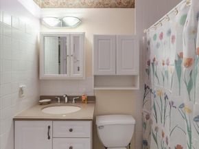 348 Green Meadow Lane, Horsham PA 19044