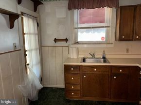 2834 S Franklin Street, Philadelphia PA 19148