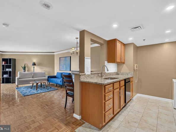 900 N Taylor Street 1811, Arlington VA 22203