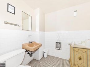 4401 Cherry Hill Road N 33, Arlington VA 22207