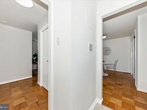 4401 Cherry Hill Road N 33, Arlington VA 22207