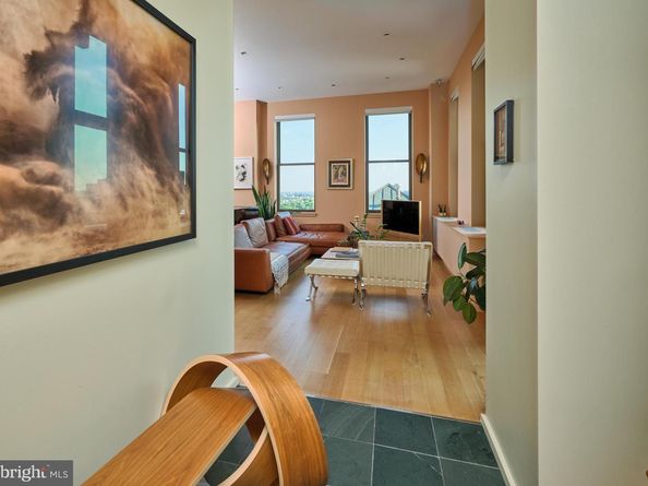 210 W Washington Square 8SE, Philadelphia PA 19106