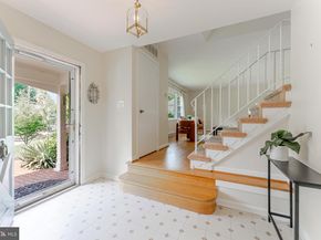 8202 Excalibur Court, Annandale VA 22003