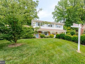 8202 Excalibur Court, Annandale VA 22003