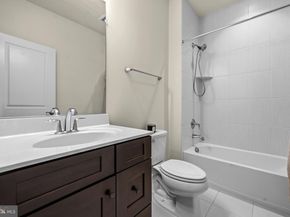 11865 Boscobel Court, Herndon VA 20170