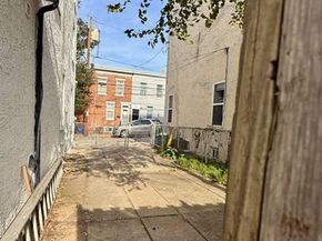 193 Dupont Street, Philadelphia PA 19127