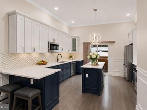 933 S 3rd Street, Philadelphia PA 19147