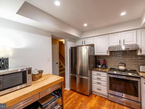 204 Camsten Court, Chesterbrook PA 19087