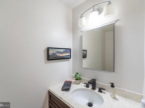 204 Camsten Court, Chesterbrook PA 19087