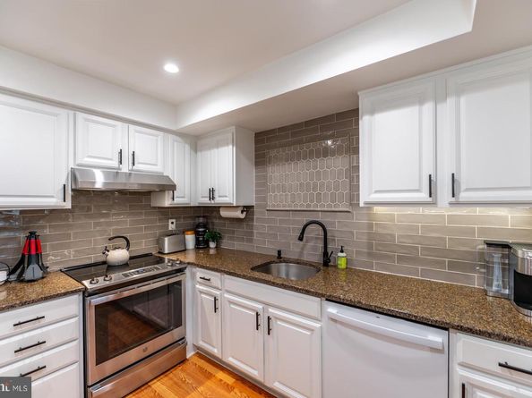 204 Camsten Court, Chesterbrook PA 19087