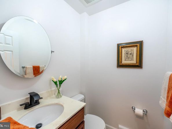 204 Camsten Court, Chesterbrook PA 19087