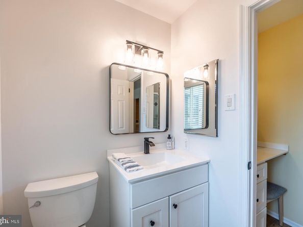 204 Camsten Court, Chesterbrook PA 19087