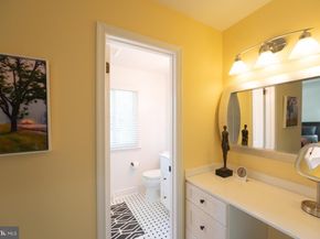 204 Camsten Court, Chesterbrook PA 19087