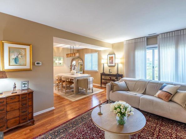 204 Camsten Court, Chesterbrook PA 19087