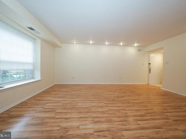 4000 Gypsy Lane 316A, Philadelphia PA 19129