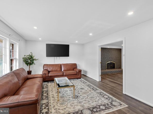 1857 Hunter Mill Road, Vienna VA 22182