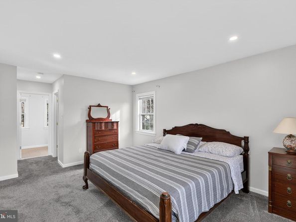 1857 Hunter Mill Road, Vienna VA 22182