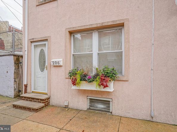 206 Wilder Street, Philadelphia PA 19147