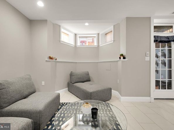 1135 6TH Street NW 1, Washington DC 20001