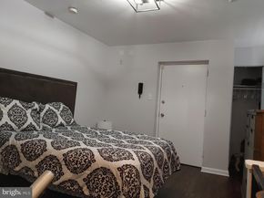 335 S 12TH Street 1B, Philadelphia PA 19107