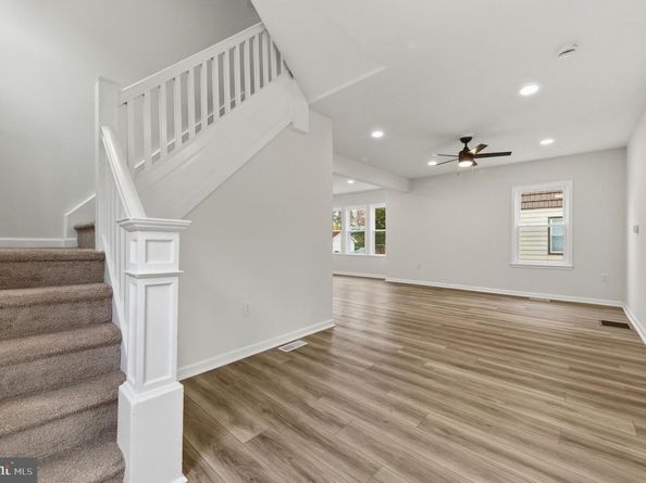 4 N Chester Pike, Glenolden PA 19036