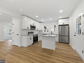 4 N Chester Pike, Glenolden PA 19036