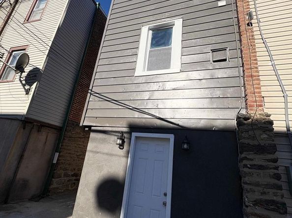 350 E Albanus Street, Philadelphia PA 19120
